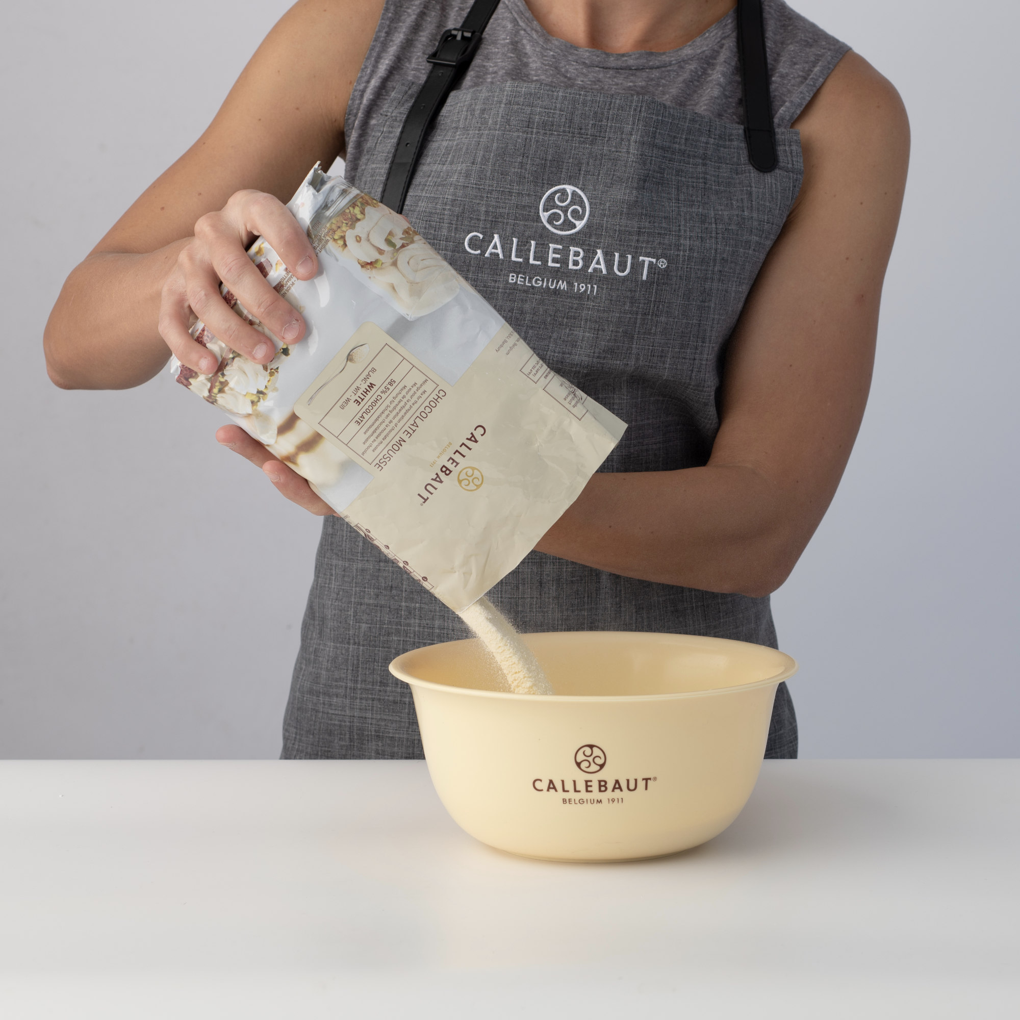 White Chocolate Mousse Mix - Ready to Use, , large